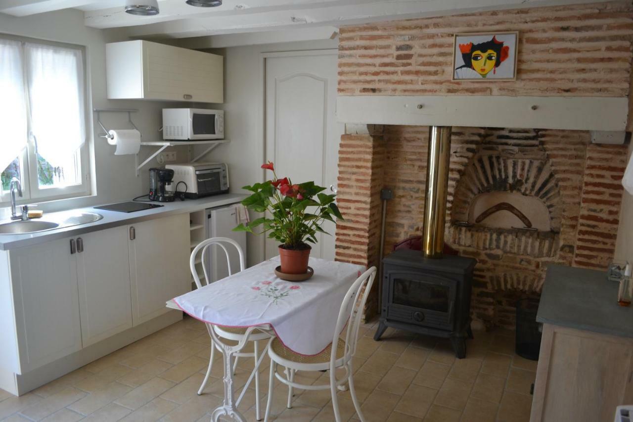 La Licorne Bed & Breakfast Lamarche-Sur-Saone Exterior photo